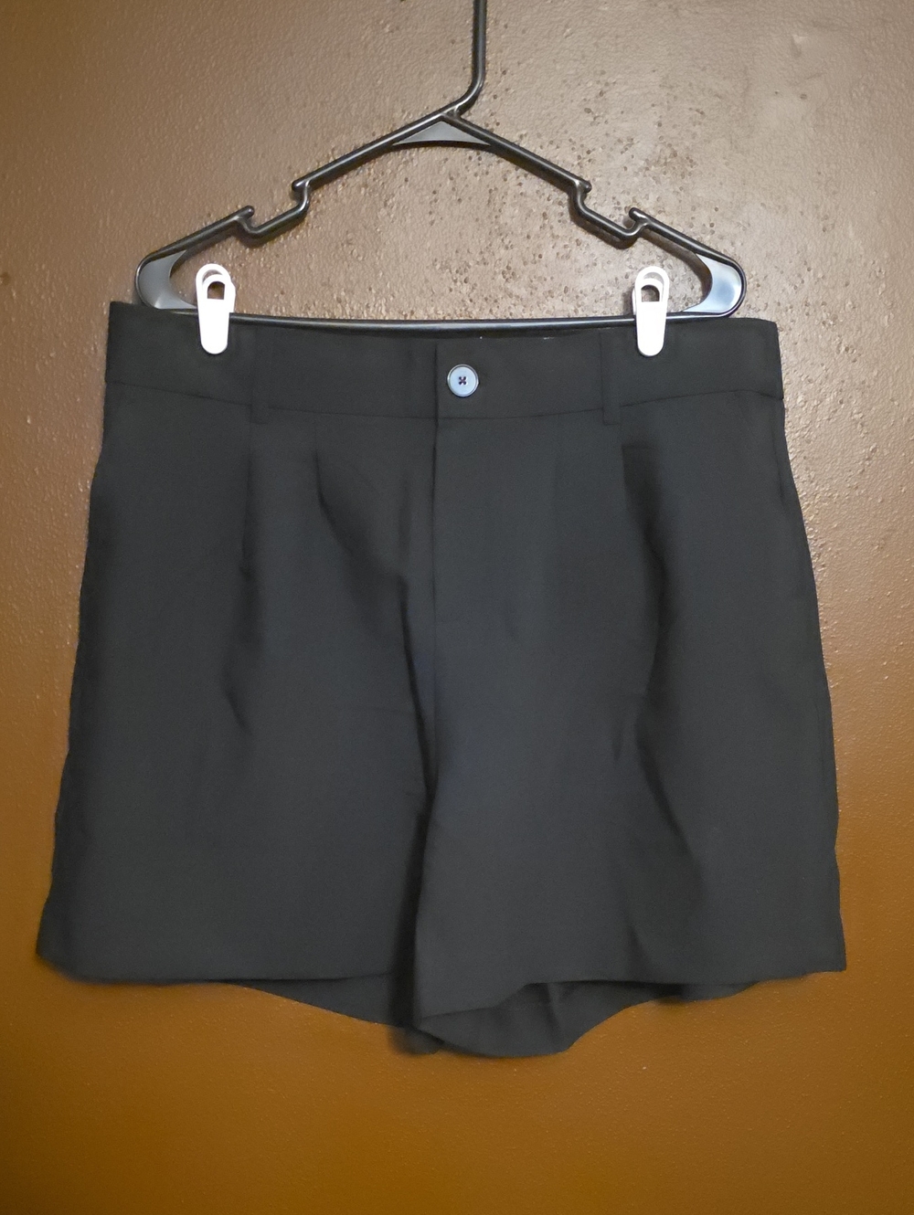torrid Black High-Waist Tailored Shorts Size 14